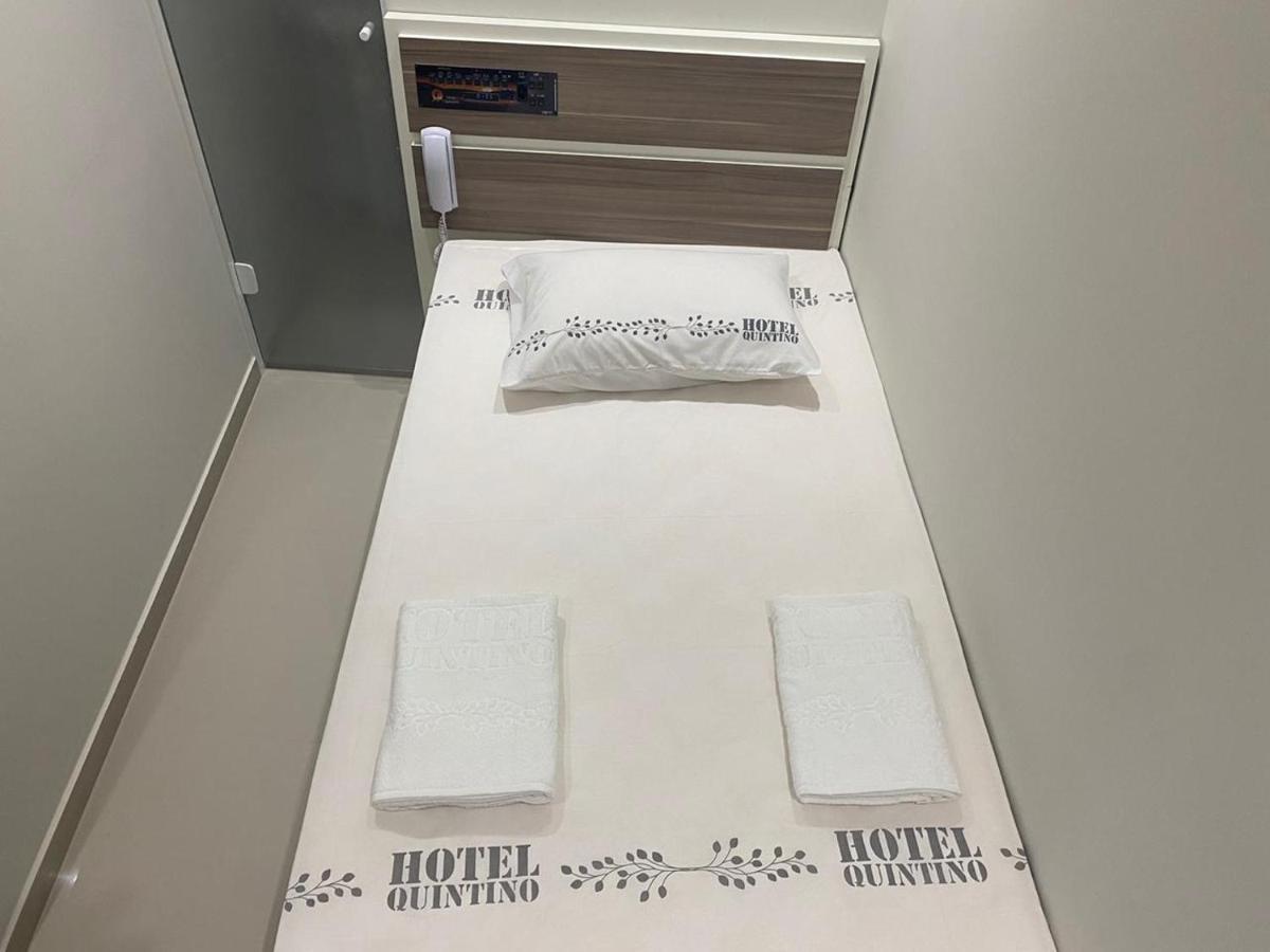 Hotel Quintino - Metro Se -Localizado No Coracao De Sao Paulo Proximo Ao Bras E 25 De Marco Com Estacionamento No Local Gratis Exterior photo A single room at Hotel Quinto
