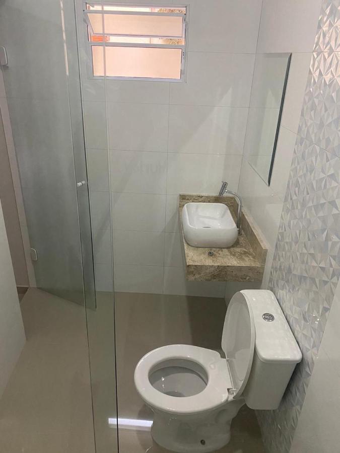 Hotel Quintino - Metro Se -Localizado No Coracao De Sao Paulo Proximo Ao Bras E 25 De Marco Com Estacionamento No Local Gratis Exterior photo A shower with a sliding door