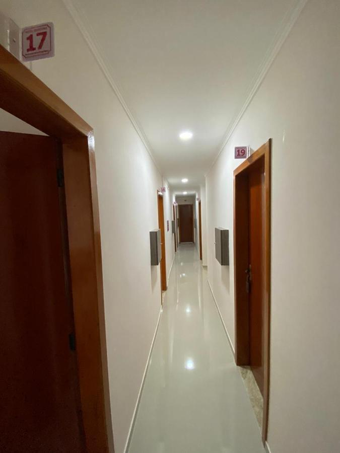 Hotel Quintino - Metro Se -Localizado No Coracao De Sao Paulo Proximo Ao Bras E 25 De Marco Com Estacionamento No Local Gratis Exterior photo A corridor in a hotel