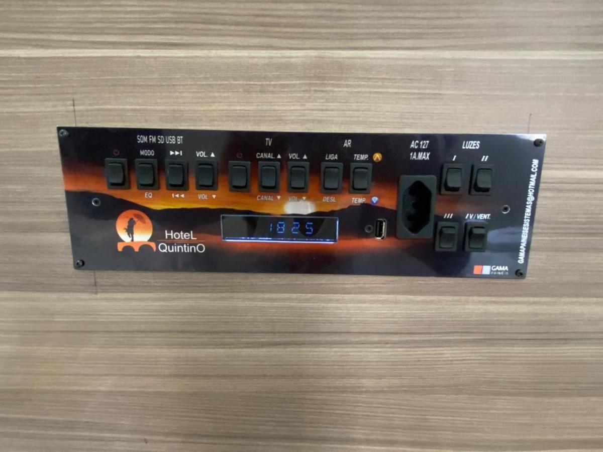 Hotel Quintino - Metro Se -Localizado No Coracao De Sao Paulo Proximo Ao Bras E 25 De Marco Com Estacionamento No Local Gratis Exterior photo A control panel for a hotel room
